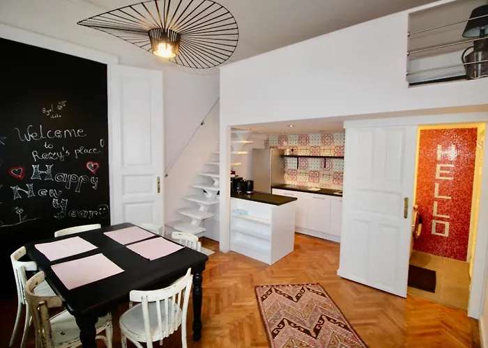 Rozy\'S Place